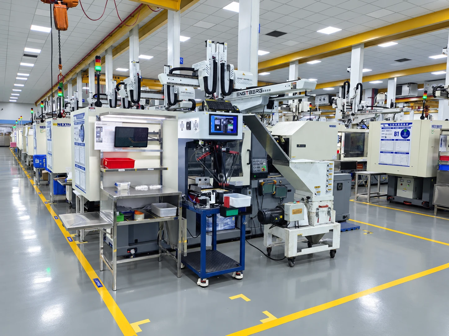 Injection molding workcell